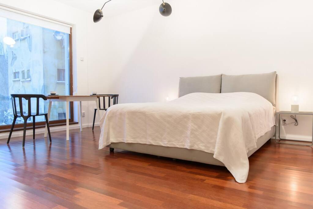 Bianco 19 - Central Studio Universitate - Old Town Bukarest Exteriör bild